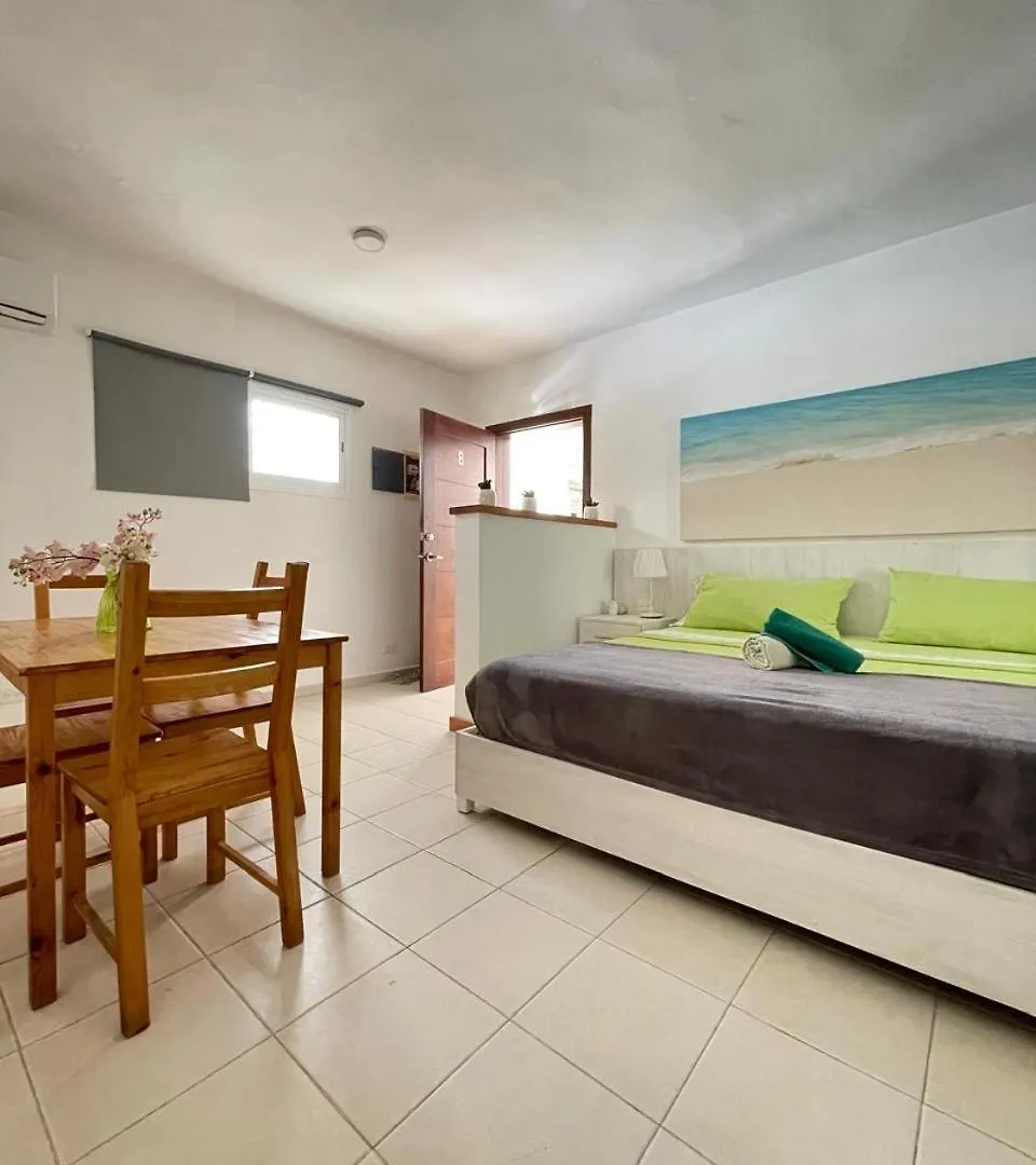 Blue Island Beachfront Apartment Πούντα Κάνα 0*,  Δομινικανή Δημοκρατία